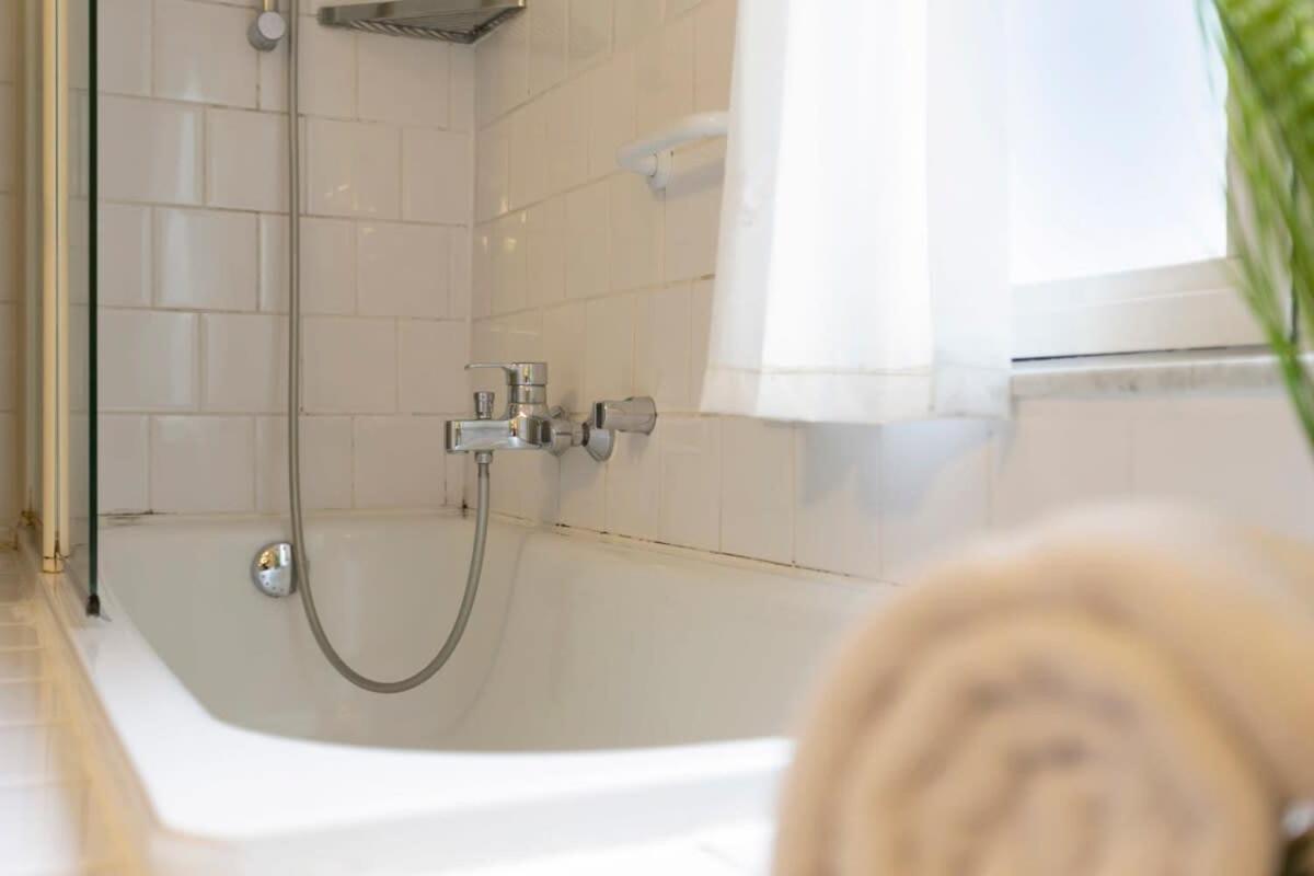 Huswell - Charming Town House In Historic Center Of Bruges Βίλα Εξωτερικό φωτογραφία